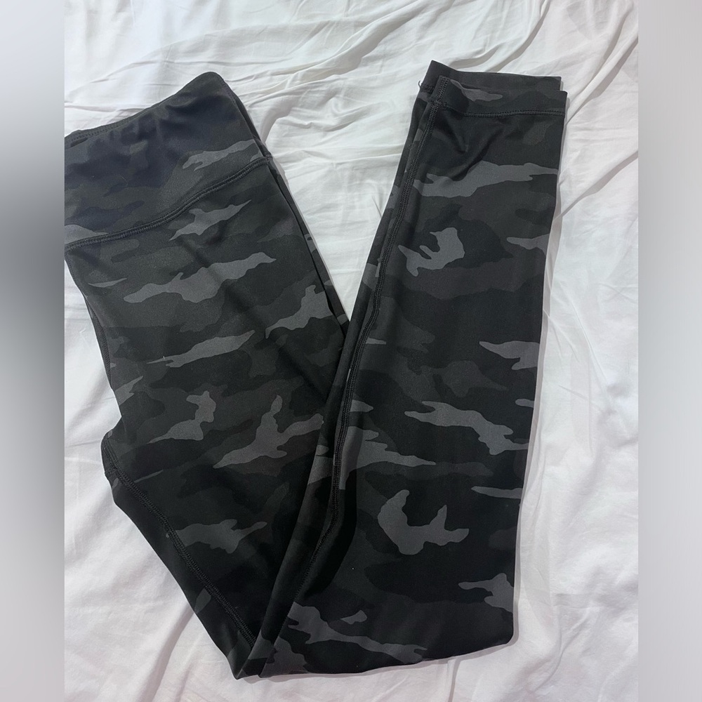 black camo leggings